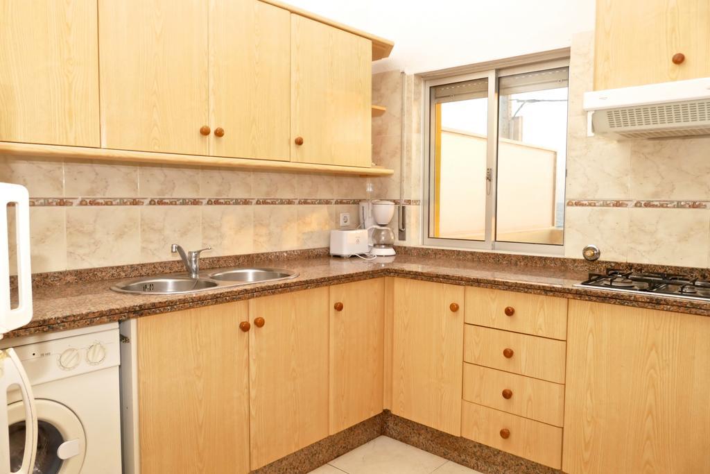 Apartamentos Barracuda Фаро Стая снимка