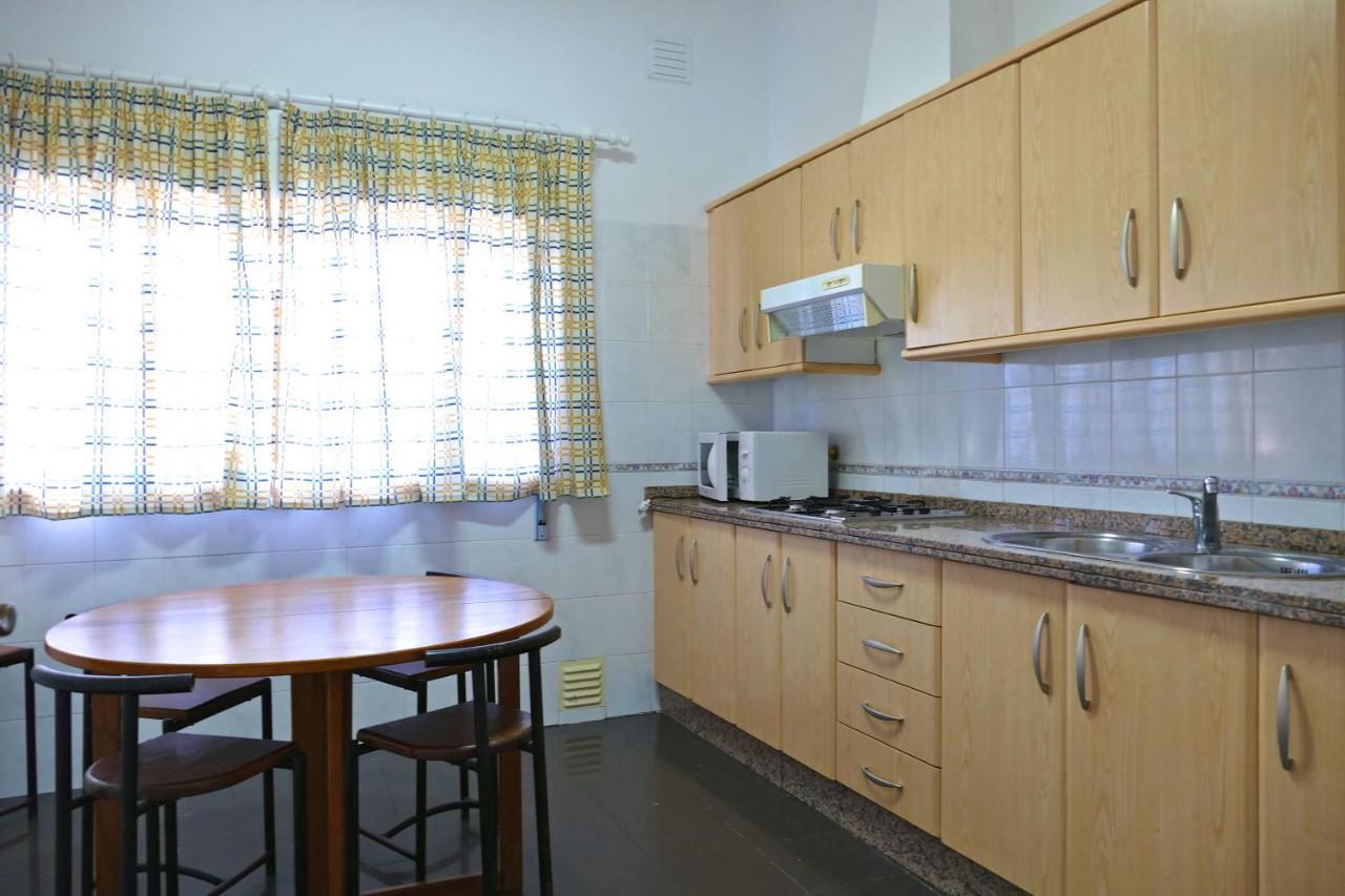 Apartamentos Barracuda Фаро Стая снимка