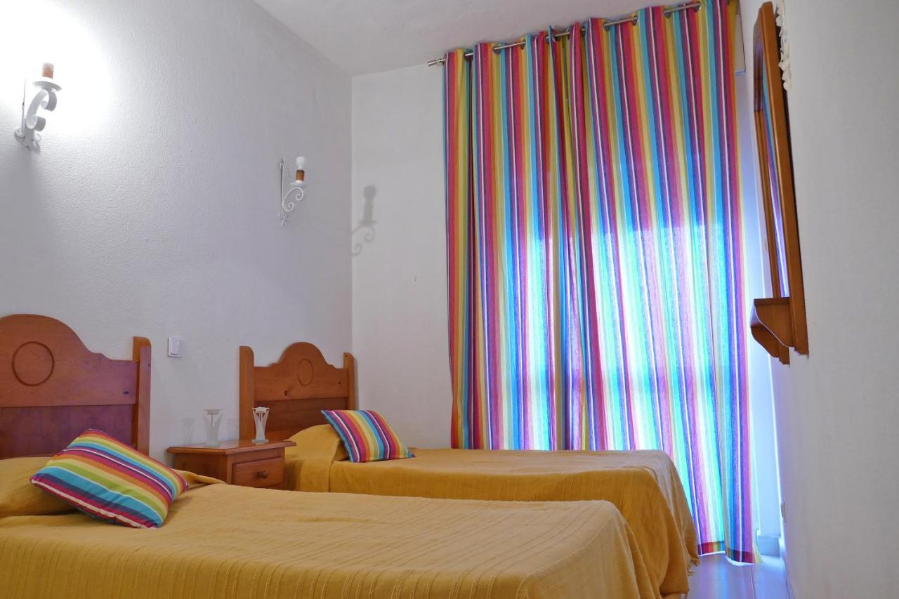 Apartamentos Barracuda Фаро Стая снимка