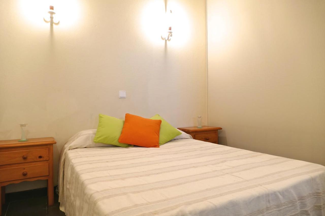 Apartamentos Barracuda Фаро Стая снимка