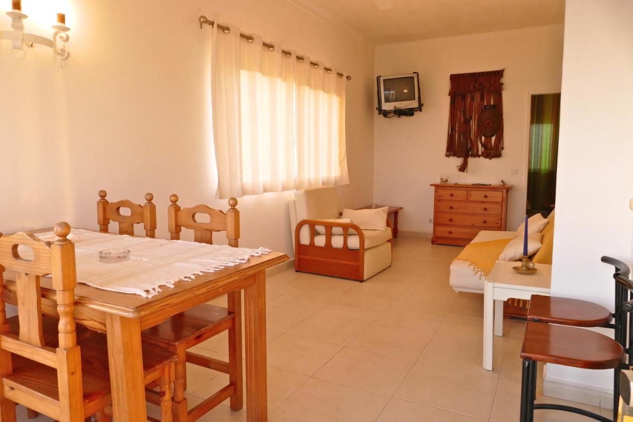 Apartamentos Barracuda Фаро Стая снимка